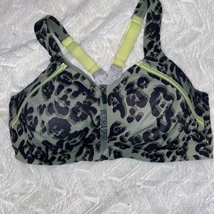 Victoria secret knockout sports bra in wild ocelot